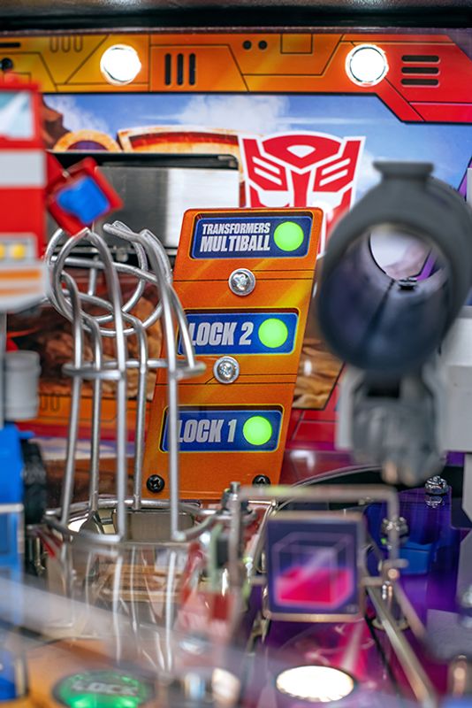 TRANSFORMERS: More Than Meets the Eye Pro Edition